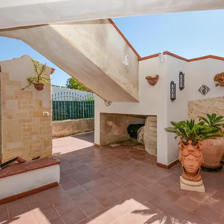 Adele Holiday home *