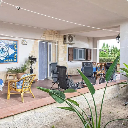 Adele Holiday home